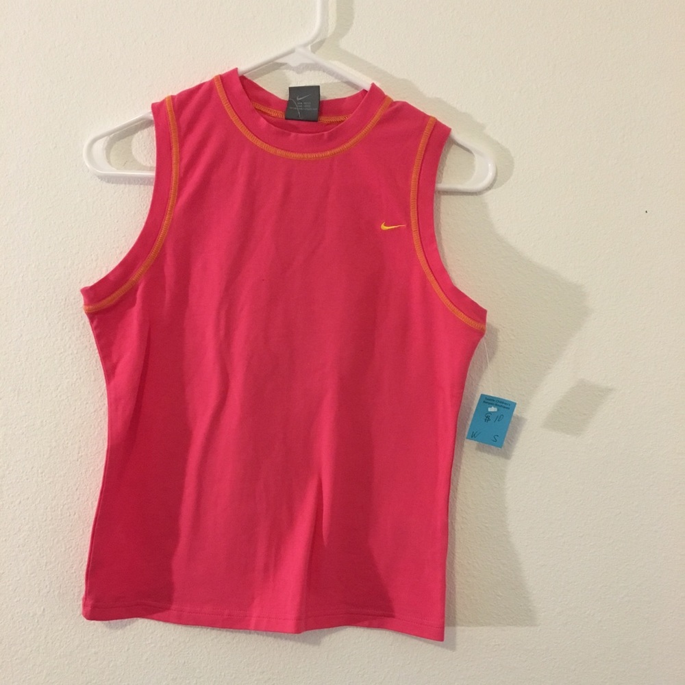 Nike Women’s Dri Fit Tank Top. Size S